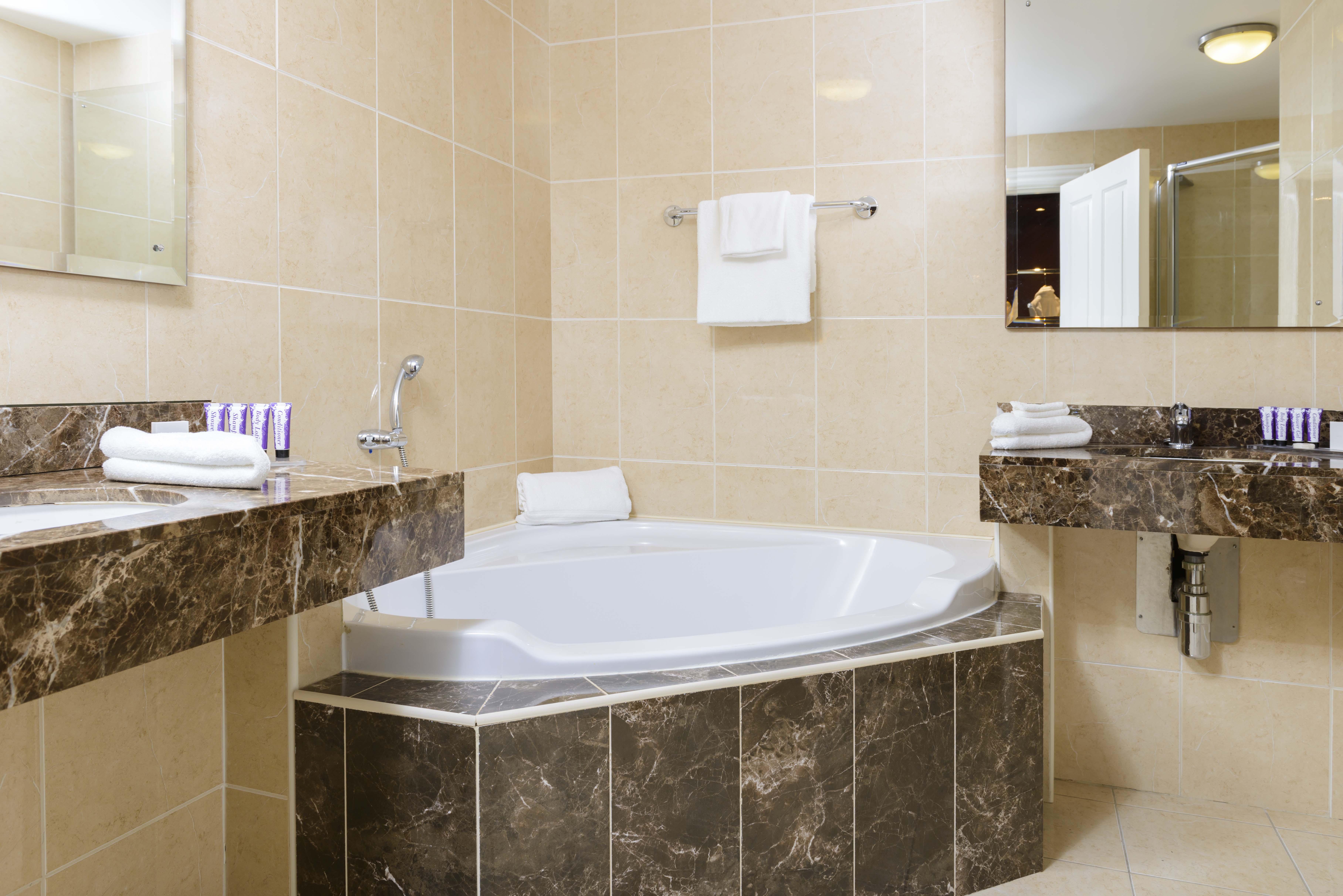The Brehon Hotel & Spa Killarney Exterior foto